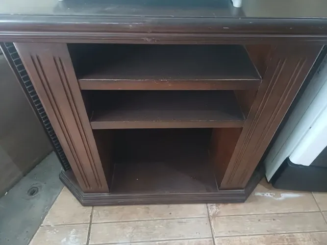 Rack de madeira maciça
