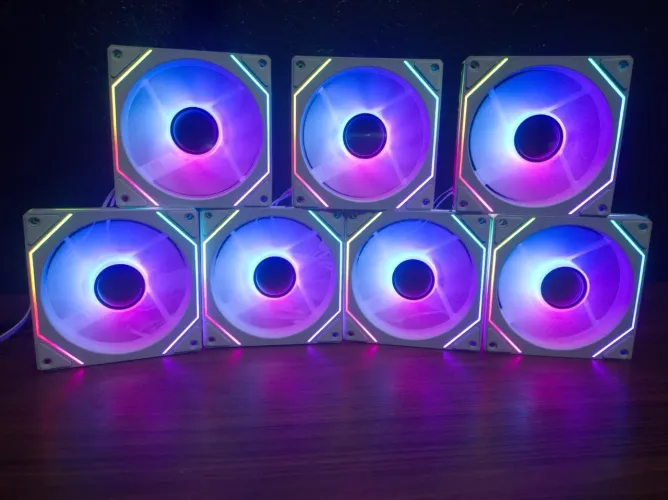 Oferta kit com 07 Fans RGB controlável pelo controle espelhado