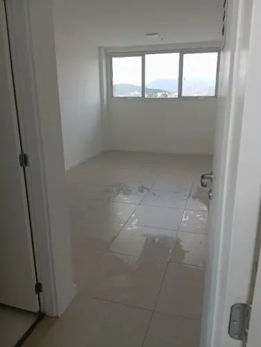 Sala Comercial 19m² | Van Gogh Corporate | Centro/Jardim Imperial | Itaboraí