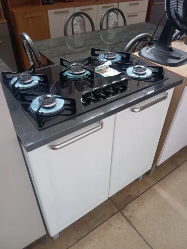 Balcão de aço Itatiaia e fogão Cooktop 