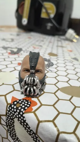 Head Bane escala 1/6 paralela, não é hot toys.