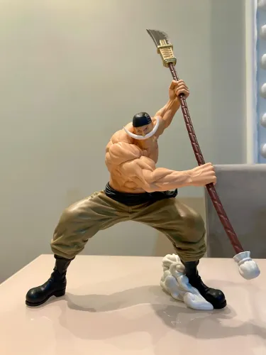 Action figure barba branca 