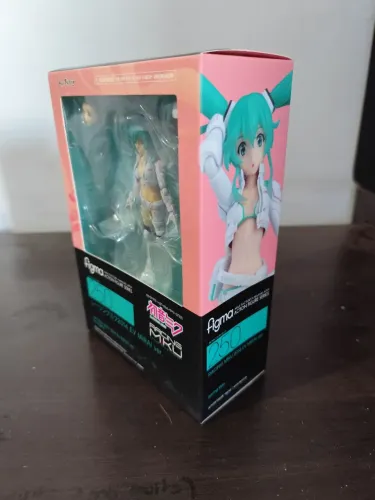 figma 250 - Racing Miku EV 2014 EV MIRAI ver LACRADA