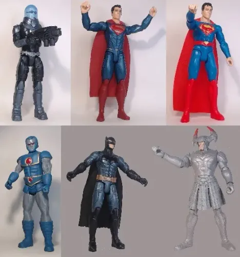 De R$ 127 a R$ 247 - Figuras de Ação 30cm DC True Moves