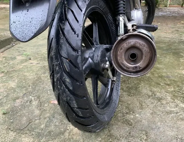 Pneu Masked GP 130/70-17