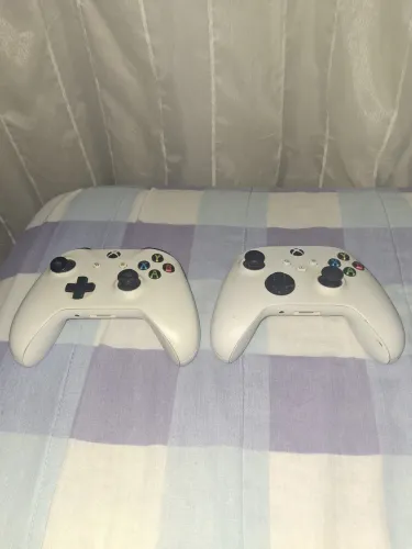 Controle de Xbox  com defeito one e séries X