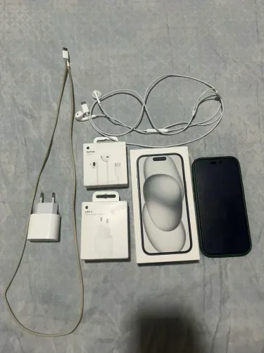 iPhone 15 black 