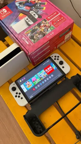 NINTENDO SWITCH OLED DESBLOQUEADO