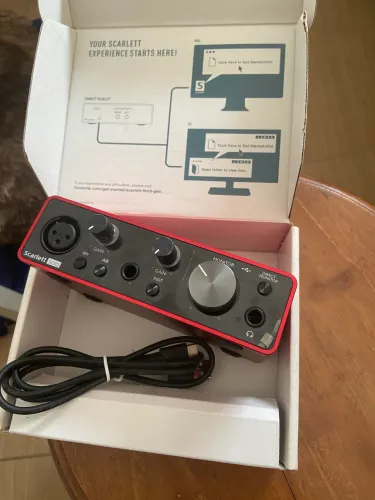 Interface de áudio Focusrite Scarlett solo 3ª geração 