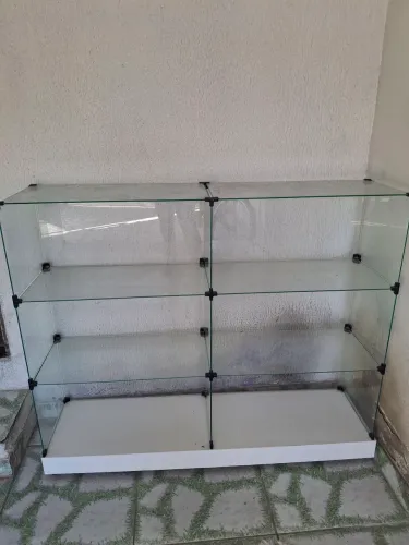 Vendo balcão de vidro