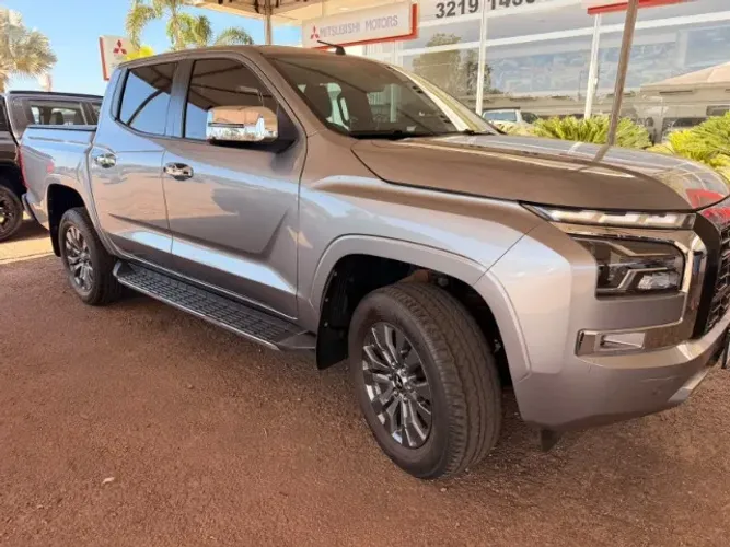 Mitsubishi TRITON HPE-S 2.4 CD 4X4 TB Diesel Aut. 2026
