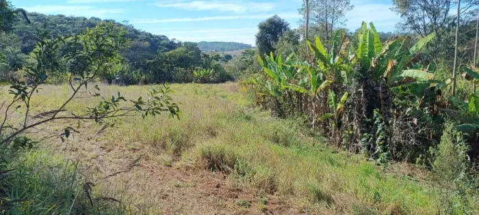 SÍTIO DOS SONHOS EM OLIVEIRA DE 4,5 HECTARES