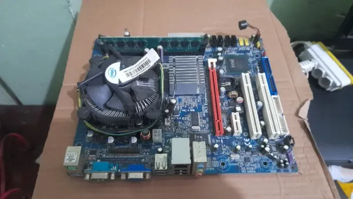 Placa Mãe Ecs G31t-m7 + Processador E5500+ 2gb Ram + Espelho