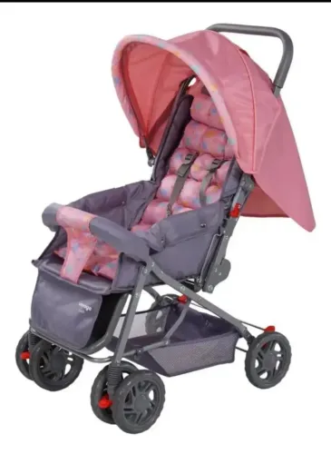 Vendo carinho de bebê da marca Voyage menina rosa
