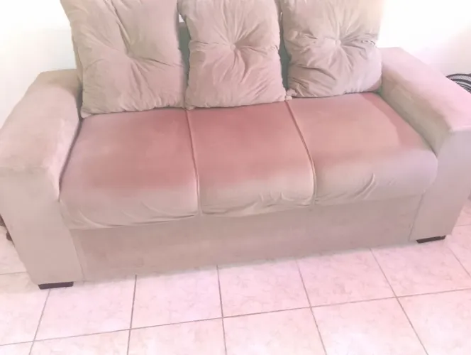 Sofá pouco tempo de uso