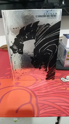 Hq Batman o cavaleiro das trevas edição definitiva panini 