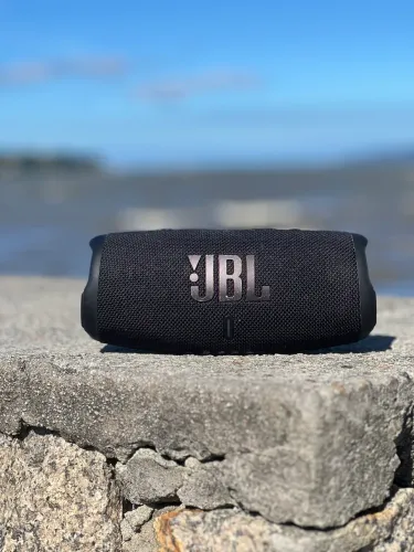 JBL Charge 5 - Oportunidade Imperdível!