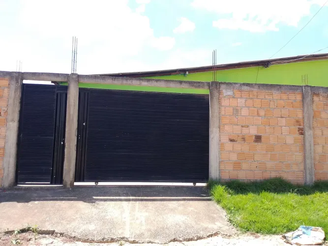 Vende-se ou troca-se em uma casa em boa vista
