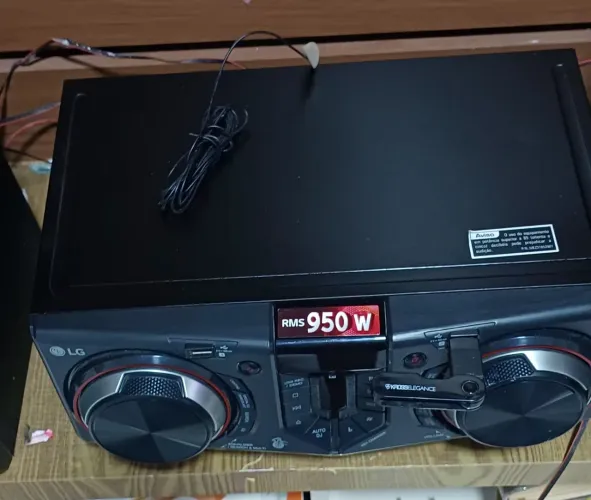Som lg 950w