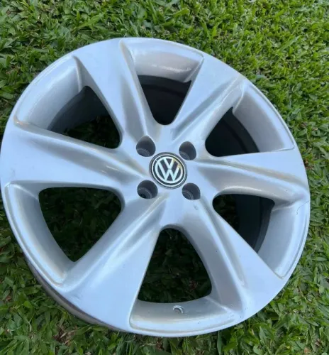 VENDO JOGO DE RODAS ARO 18 NOVA