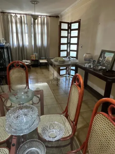Casa + Sobrado, 5Q no Bairro Nossa Senhora Aparecida em Uberlândia - MG