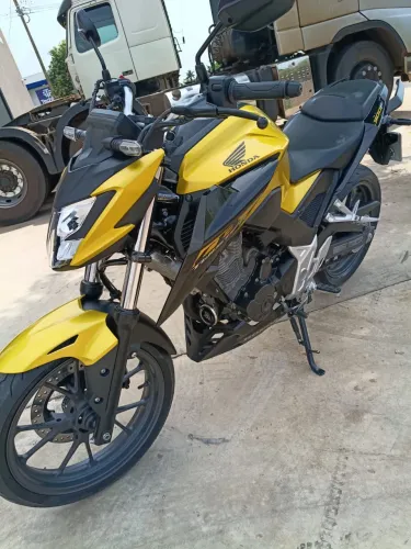 Venda moto Cb 300 F 