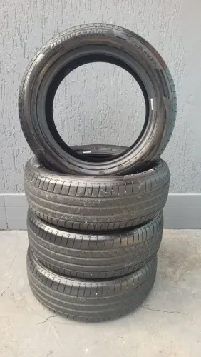 Pneus Bridgestone 215/55 R17