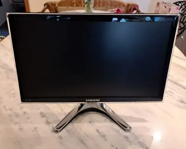 Monitor Samsung 21"