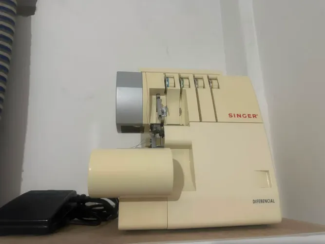 Vendo máquina de custura