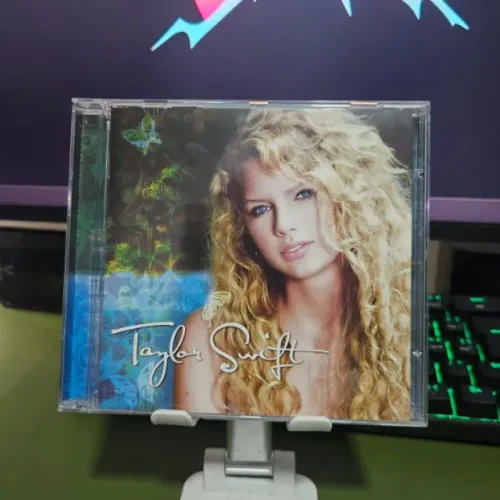 CD Taylor Swift - Taylor Swift Debut (Edição Padrão Nacional)