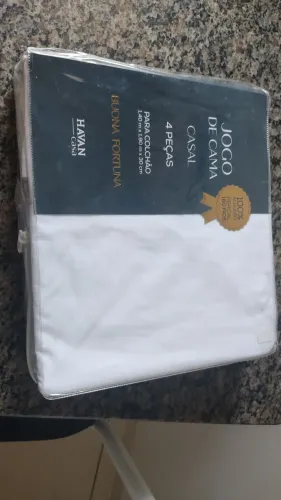 Vendo um jogo de lençol de casal novo