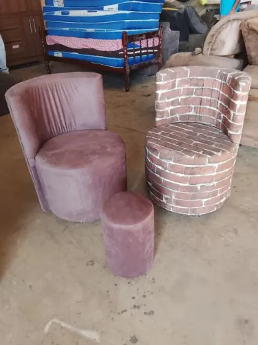 Conjunto de duas poltronas mais puff ENTREGA dentro de Uberlândia MG