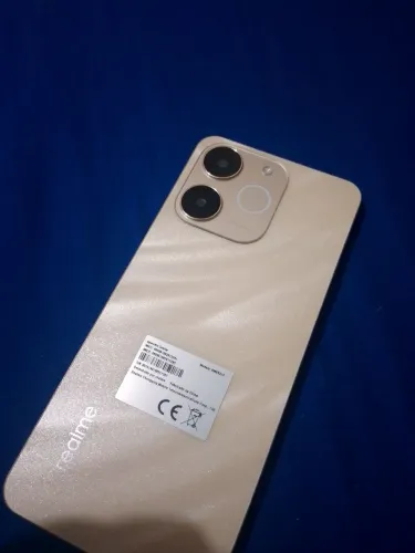 Realme note 70