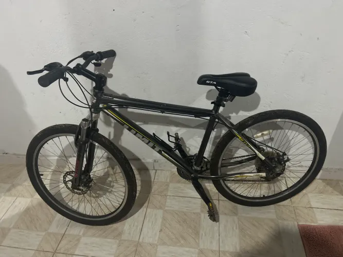 Estou vendendo essa bicicleta Aro 26