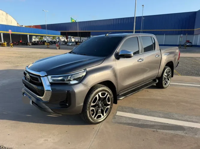 Toyota Hilux CD SRX 4X4 2.8 TDI 16V Diesel Aut. 2023