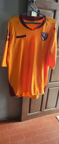 Camisa d F.C. Metz da cidade de Metz na França temporada 2008.