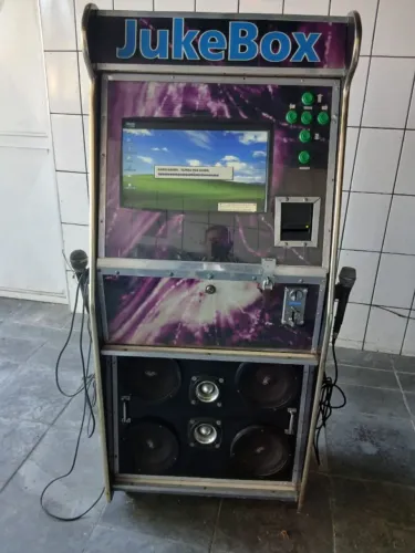 maquina de musica e karaoke