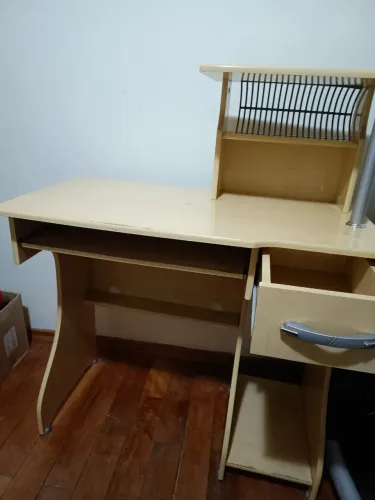 Escrivaninha para computador ou notebook 