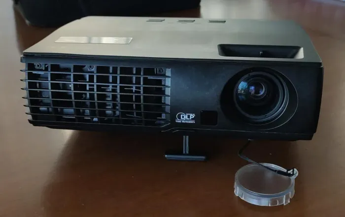Projetor LG SVGA 2500 ANSI Lumens - Com Maleta