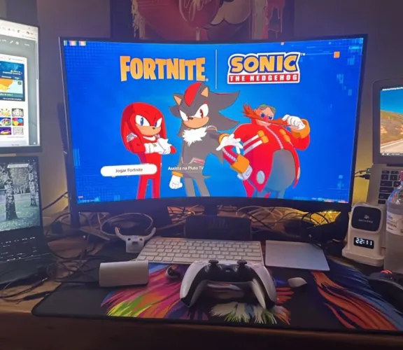 O Monitor Gamer Samsung Odyssey G5 de 32 polegadas (modelo curvo QHD de 165Hz)