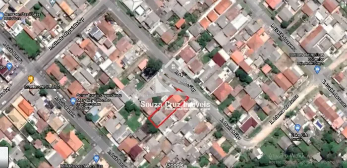 Terreno em Rua Asfaltada com Esgoto - Excelente Localização!