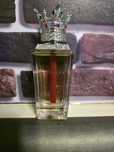 Perfume arabe dynasty lattafa