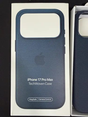 Capa iPhone 17 pro max TechWoven 