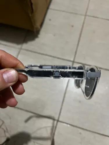 Vendo óculos JBL com Bluetooth