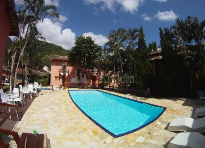 Casa a Venda na Praia de Maresias em Condominio Fechado