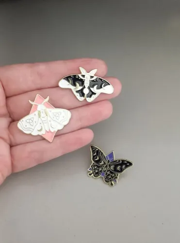Kit 3 Peças de Pin Broche de Borboletas Místico (novo)