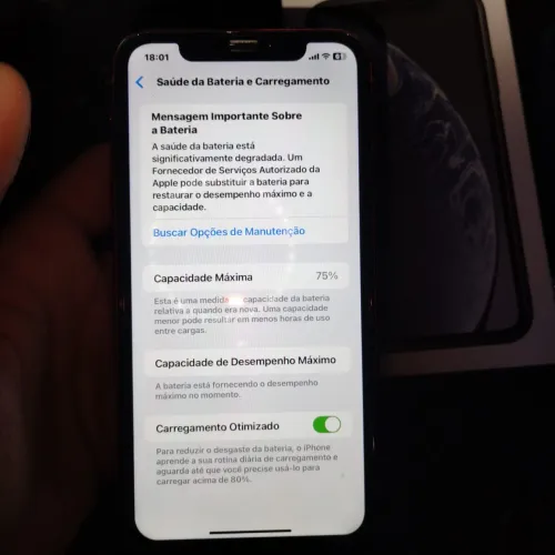 iPhone XR (product RED)