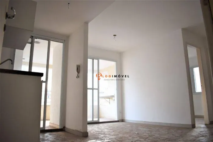 Apartamento Duplex com 2 dormitórios à venda, 70 m² na rua Paim próximo ao Shopping Frei C