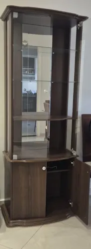 Vendo linda Cristaleira em MDF