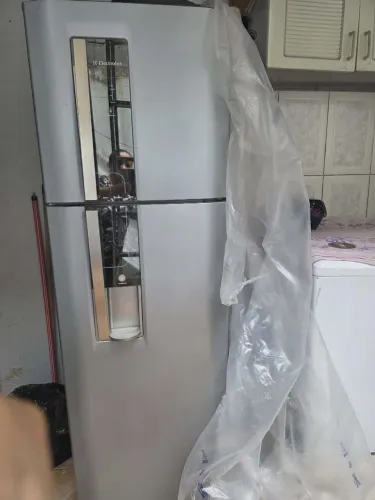 Geladeira Eletrolux Frost Free duplex inox 